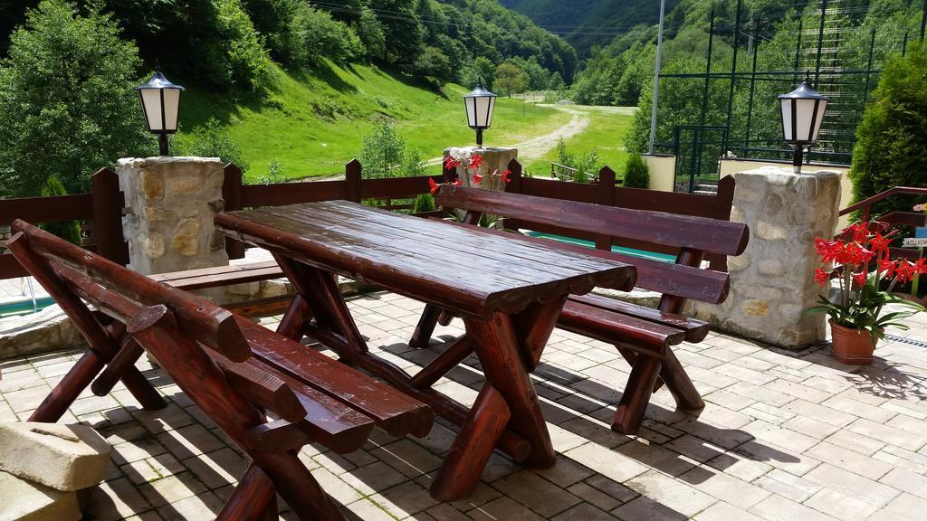 Pension Curmatura Stezii Răşinari エクステリア 写真